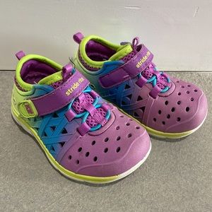 Stride Rite -Made 2 Play: Toddlers Shoes- Size 5